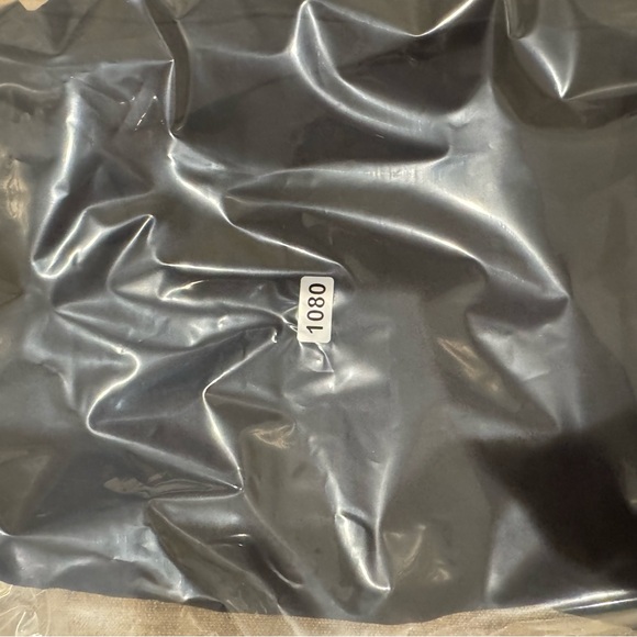 Vuori Trail Runner athletic shorts Black Size Large - Picture 10 of 10